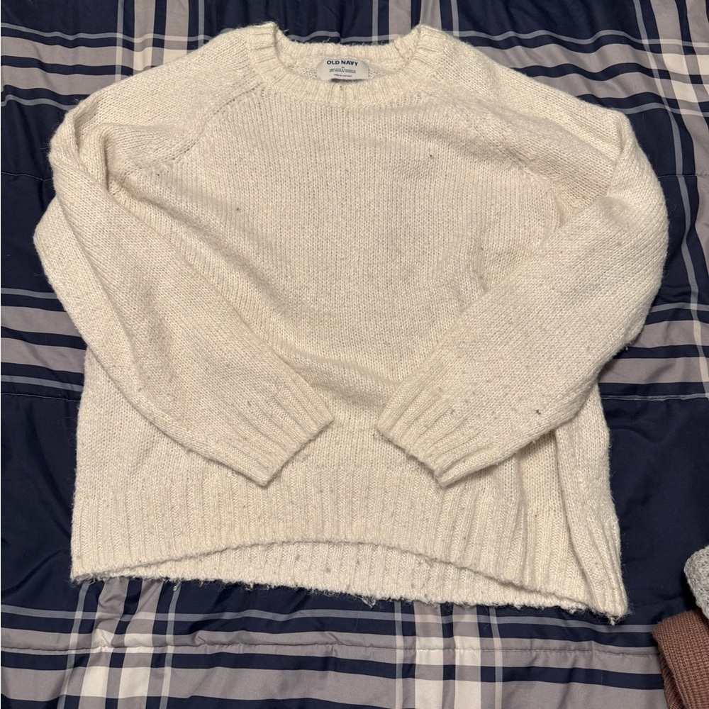 Old Navy Women's Off-White Crew Neck Sweater